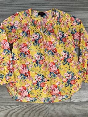 J. Crew Yellow/ Pink Classic Popover Shirt in Liberty® Magical Bouquet Size 2